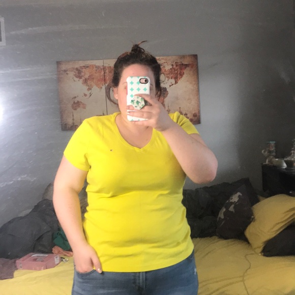 Bright yellow Tommy Hilfiger T-Shirt - Picture 1 of 3